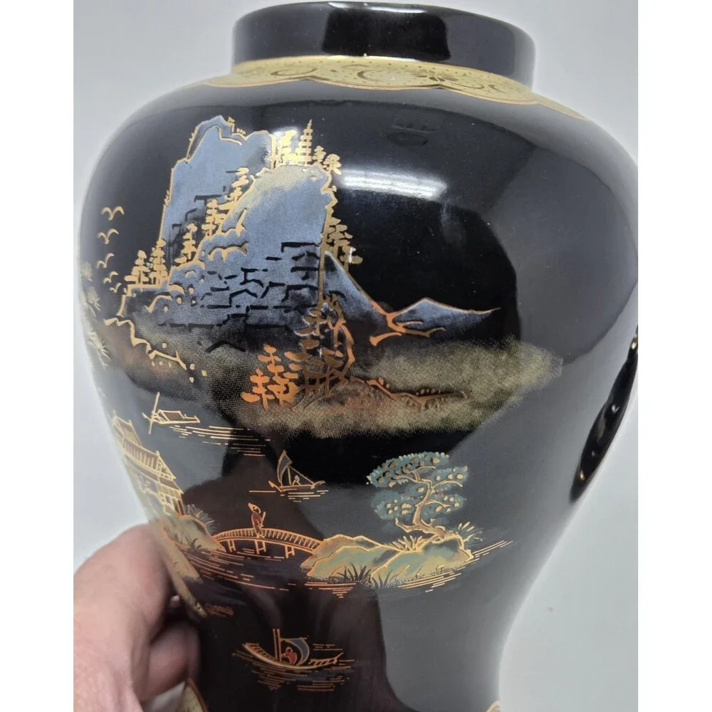 Vintage‎ Japanese Black Gold Ginger Jar Lidded Urn Scenic Landscape Decor